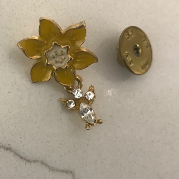 Vintage Yellow Flower and Crystal Dangling Angel Hat /Lapel Pin Brooch - Picture 4 of 4